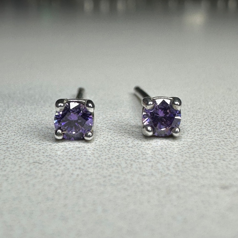 Sparkling‎ Round Amethyst Gemstone Prong Stud Earrings for Women Sterling Silver